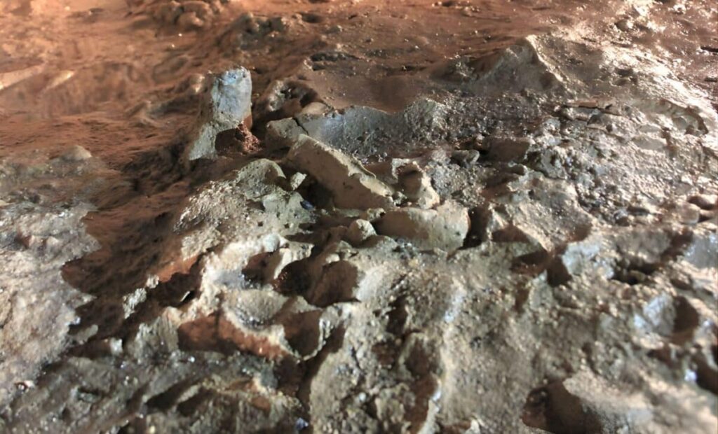 Researchers Discover Ancient Hand and Footprints of a Family from 14,000 Years Ago in Remote Cave Researchers Discover Ancient Hand and Footprints of a Family from 14,000 Years Ago in Remote Cave