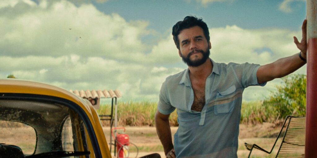 Wagner Moura Excels in Multifaceted Role in 'The Secret Agent'